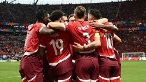 Pemain-Swiss-merayakan-gol-ke-gawang-Jerman.jpg