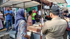 Penertiban-pedagang-liar-di-trusmi.jpg