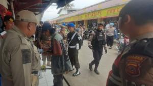 Pengamen-di-Kabupaten-Sumedang-diamankan-petugas-gabungan-TNI-Polri-dan-Satpol-PP.jpg