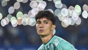 Penjaga-gawang-Persib-Kevin-Mendoza.jpg