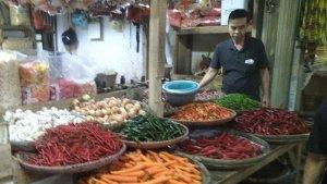 Penjual-cabai-di-Pasar-Tipar-Gede-Kota-Sukabumi.jpg