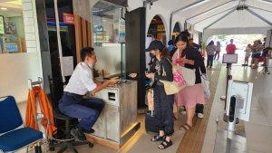 jabar/Penumpang-kereta-api-w.jpg