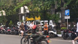 Petugas-parkir-di-Jalan-Jendral-Sudirman-Purwakarta-s.jpg