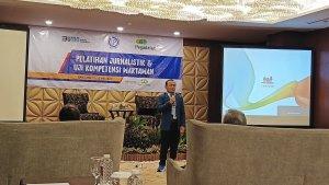 Pimpinan-PT-Pegadaian-Kantor-Wilayah-X-Jawa-Barat-Dede-Kurniawan-saat-memaparkan-produk-Pegadaian.jpg