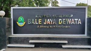 Plang-Kantor-Gubernur-Bale-Jaya-Dewata-di-Jalan-Siliwangi-Kota-Cirebon.jpg