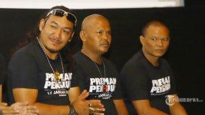 Potret-Para-pemain-film-Preman-Pensiun-1111.jpg