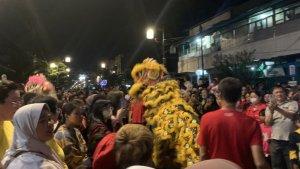 Ribuan-masyarakat-Cianjur-memadati-Jalan-Mangunsarkoro-Cap-Go-Meh-2023.jpg