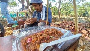 Rujak-bebek-tumbuk-buatan-Empen.jpg