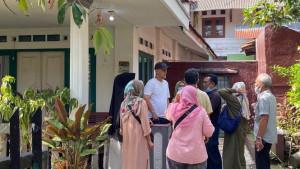 Rumah-tempat-penemuan-mayat-di-Gang-Guntur-2-RT.jpg
