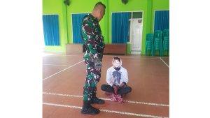 S-35-yang-bunuh-ibu-kandung-di-Kabupaten-Kuningan-saat-tertangkap.jpg