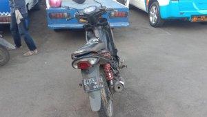 Salah-satu-sepeda-motor-yang-terlibat-kecelakaan-maut-di-Sumedang-Rabu-3152023.jpg