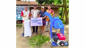 Salurkan-bantuan-Modan-dan-Peralatan-Usaha-Kolaborasi-YBM-PLN-dan-PLN-UP3-Sumedang-Perkuat-UMKM.jpg