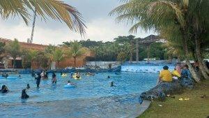 Santa-Sea-Waterpark-di-belakang-Terminal-Sukabumi.jpg