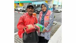 Sedekah-Jumat-Bersama-ULP-Bandung-Timur-Saat-Tangan-Memberi-Hati-Kita-Terisi.jpg