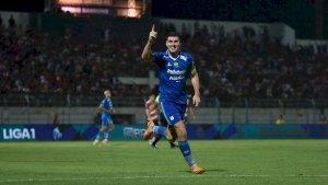 jabar/Selebrasi-bek-Persib-Bandung-Nick-Kuipers.jpg