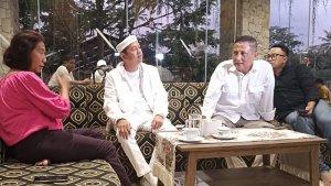 Suasana-pertemuan-Dedi-Mulyadi-tengah-bersama-Ujang-Endin-Indrawan-dengan-Susi.jpg