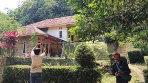 Suasana-rumah-Heryanto-27-pembunuh-Dina-di-Karawang.jpg