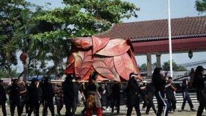 Tarian-Kararangge-untuk-tampil-pada-West-Java-Festival-2023.jpg