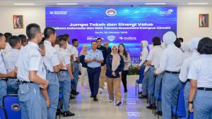 Telkom-Perkuat-Sistem-Pendidikan-Berbasis-Digital-SMA-Taruna-Nusantara-Cimahi.jpg