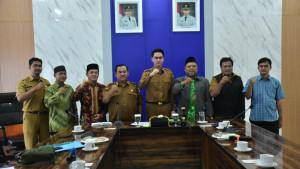 Wakil-Bupati-Sumedang-M-Fajar-Aldila-saat-menerima-Silaturahmi-dan-Audensi-ICM-Sumedang.jpg