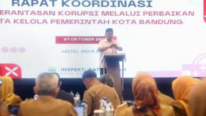 Wali-Kota-Bandung-Muhammad-Farhan-saat-rapat-koordinasi-pemberantasan.jpg