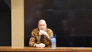 alexander-zwiers-cari-pelatih.jpg