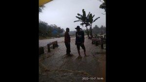 banjir-merendam-lima-kampung-di-desa-kademanga.jpg