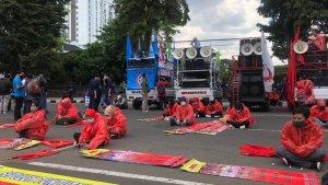 buruh-kasbi-di-gedung-sate2.jpg