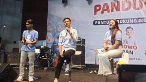 di-depan-relawan-Pantura-Dukung-Gibran.jpg