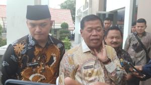 eman-dan-dena-pejabat-selingkuh.jpg