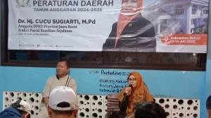 foto-adv-cucu-sugiarti-saat-sosper-perlindungan-jaminan-sosial-ketenagakerjaan.jpg
