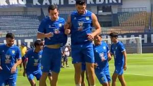 gelandang-persib-bandung-thom-haye.jpg