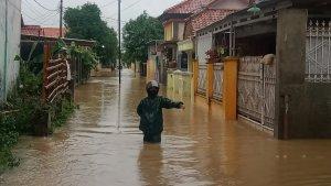 ini-penyebab-banjir-yang-merendam-8-kecamatan-di-kabupaten-cirebon.jpg