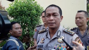kabid-humas-polda-jabar-kombes-pol-yusri-yunus_20170719_121947.jpg
