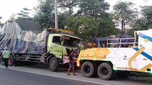 kecelakaan-maut-di-jalur-pantura-PalimananArjawinangun-Kabupaten-Cirebon.jpg