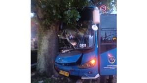 kecelakaan-tunggal-damri-di-Bandung.jpg