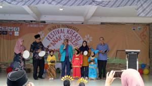 membuka-Festival-Kreasi-Anak-Sholeh-2025-di-Purwakarta.jpg