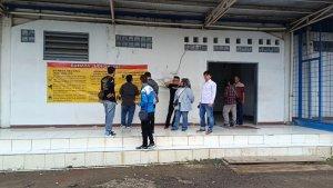 mendatangi-perusahaan-yang-menahan-dokumen.jpg