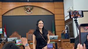 nikita-mirzani-4-tahun-penjara.jpg