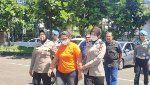 oknum-pegawai-travel-yang-membawa-kabur-duit-siswa-sman-21-kota-bandung.jpg