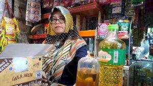 pedagang-sembako-di-pasar-baru-indramayu-kamis-222023.jpg