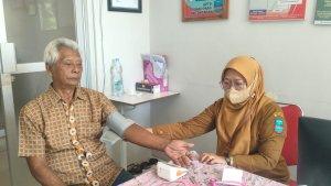 pemeriksaan-kesehatan-gratis-di-UPTD.jpg