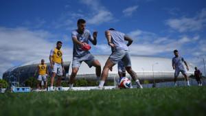 persib-bandung-mulai-latihan-di-GBLA-setelah-pulang-TC.jpg