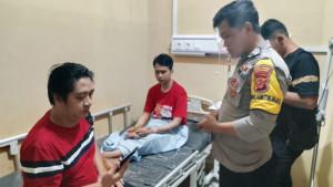 rizal-maulana-selamat-diterjang-ombak.jpg