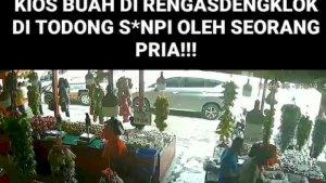 tangkapan-layar-rekaman-video-seorang-pria-mengamuk-menodongkan-pistol.jpg