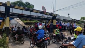 terowongan-ka-jatibarang-terowongan-jatibarang.jpg