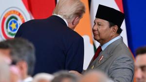 trump-puji-prabowo.jpg