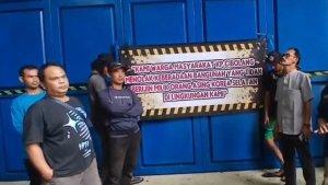 warga-citepus-sukabumi-tolak-bangunan-WNA.jpg