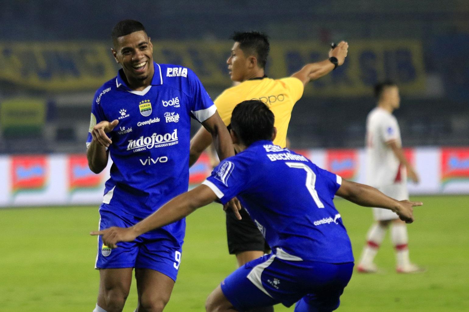 1-Laga-Persib-Bandung-vs-Persis-Solo-di-Stadion-GBLA-Bandung-Senin-27102025.jpg