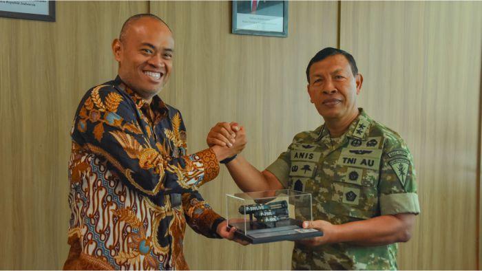 1-PT-Dahana-menerima-kunjungan-kehormatan-dari-Korps-Pasukan-Gerak-Cepat.jpg
